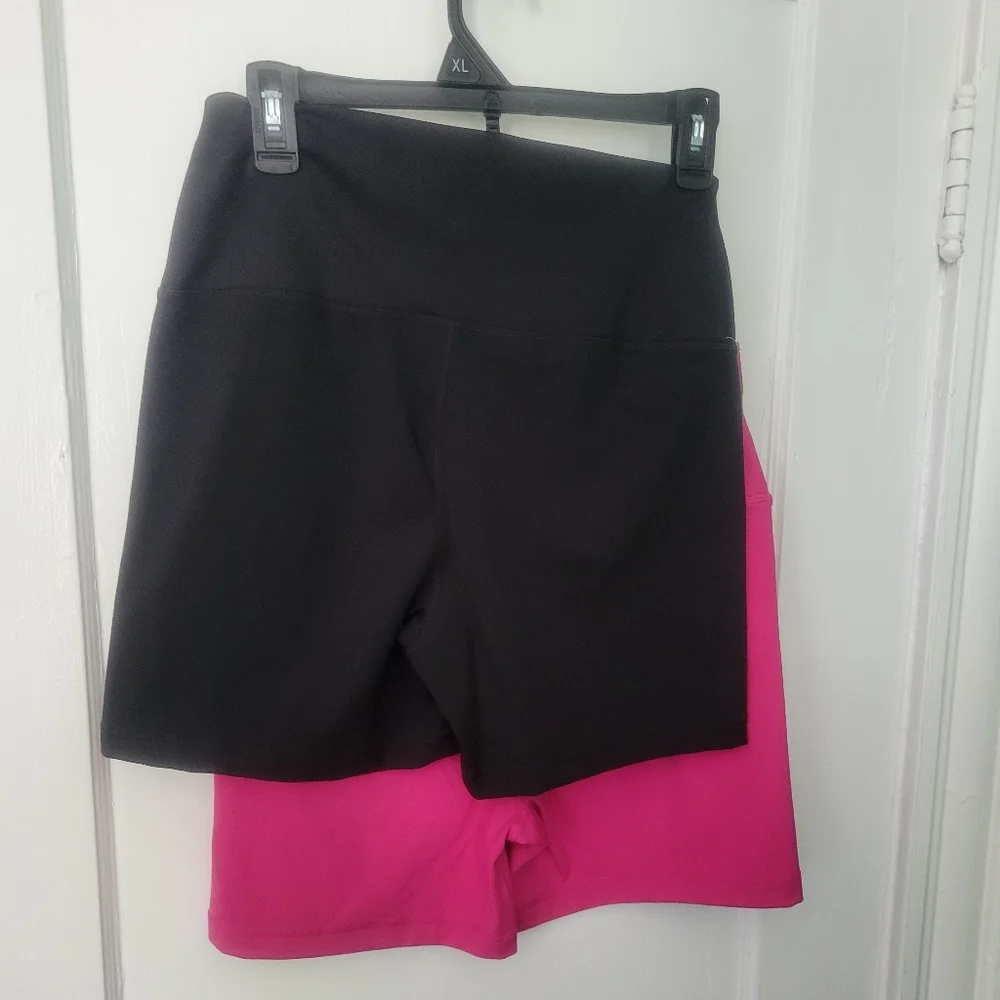 Yogalicious Lux women's high rise 5" Inseam biking shorts size XL 1 pink 1 black - Picture 2 of 7